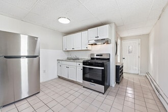 807 W New York Ave, Unit 181 in Somers Point, NJ - Foto de edificio - Building Photo