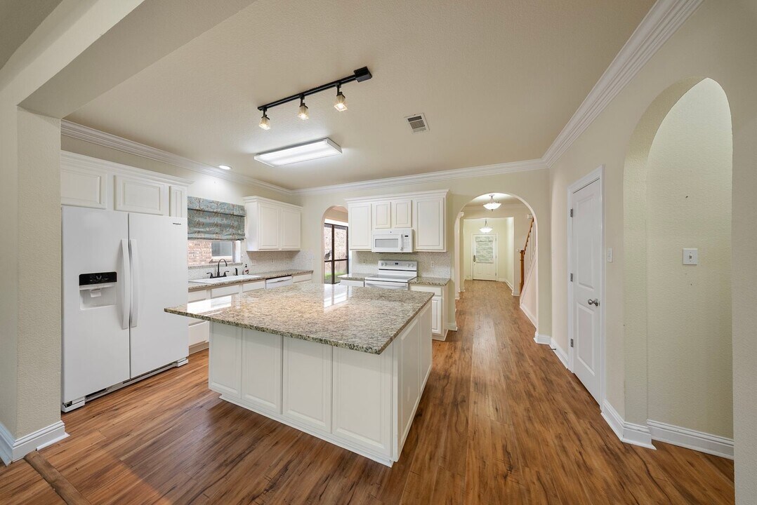 3316 Grassy Lake Dr in Baton Rouge, LA - Building Photo