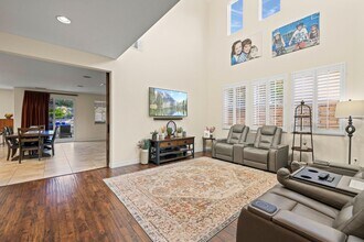 22587 Skipping Stone Dr in Santa Clarita, CA - Building Photo - Building Photo