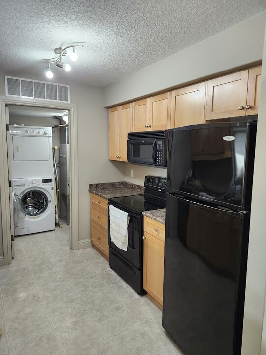 13111 140 Av NW in Edmonton, AB - Building Photo