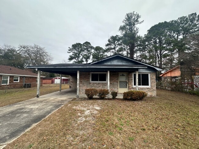 605 Azalea St in Hinesville, GA - Building Photo - Building Photo