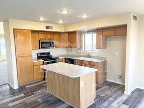 2207 S Peppertree Ct in Gilbert, AZ - Building Photo - Building Photo