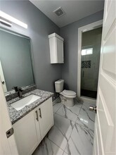 1705 Angelina Dr-Unit -4 in San Juan, TX - Foto de edificio - Building Photo