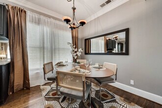 4417 Swiss Ave in Dallas, TX - Building Photo - Building Photo
