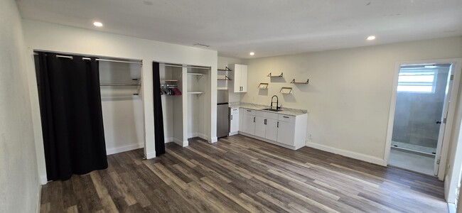 201 NE 2nd Ave, Unit Studio