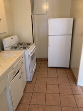 1760 Silver Lake Blvd, Unit 2 in Los Angeles, CA - Building Photo - Building Photo