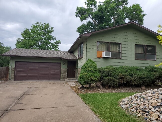 801 Timber Ln in Fort Collins, CO - Building Photo - Building Photo