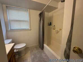 174 Calumet St in Boston, MA - Foto de edificio - Building Photo