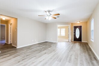 21639 Kingston Terrace Ln in Spring, TX - Building Photo - Building Photo
