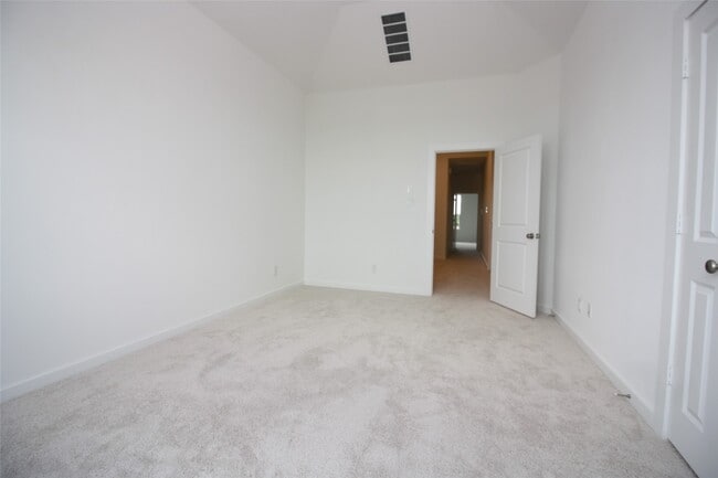 property at 6527 Scarlet Pond Ln