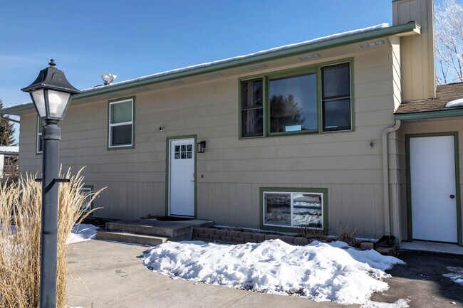 1540 Topaz Dr in Missoula, MT - Building Photo - Building Photo