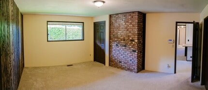 2477 Connecticut Ave in North Bend, OR - Building Photo - Building Photo