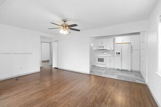 5260 SW 5th Terrace in Coral Gables, FL - Building Photo - Building Photo