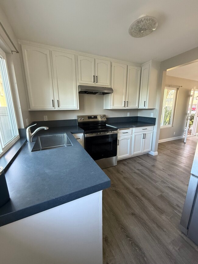 1954 Misty Cir in Encinitas, CA - Building Photo - Building Photo