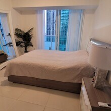 41 SE 5th St, Unit 1201 in Miami, FL - Building Photo - Building Photo