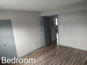 1950 Warren St in Lake Station, IN - Building Photo - Building Photo