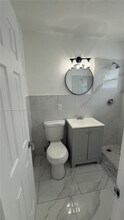 2160 NW 23rd Ave in Miami, FL - Foto de edificio - Building Photo