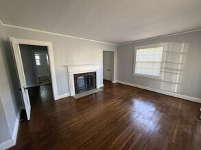 1025 Druid Cir in Charlotte, NC - Building Photo - Building Photo