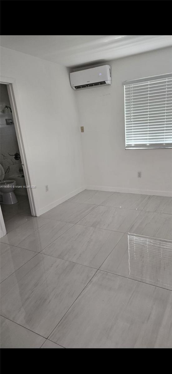 317 W 34th St in Hialeah, FL - Foto de edificio - Building Photo