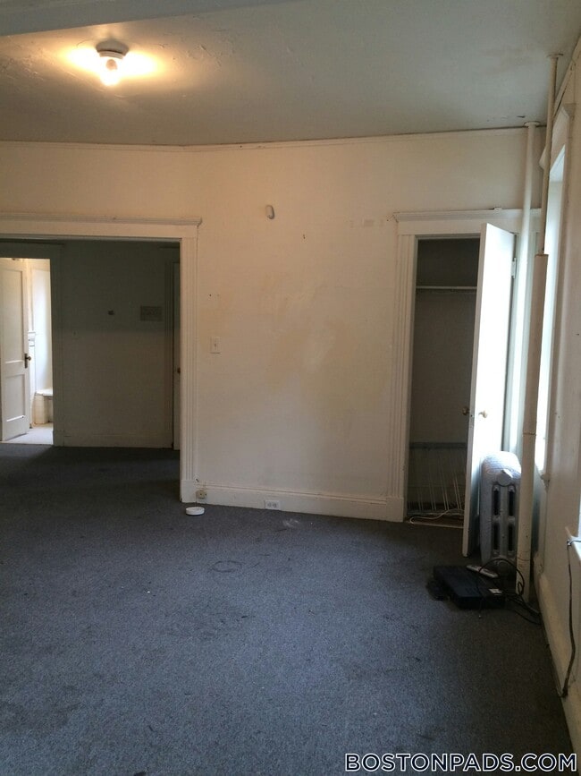 235 Park Dr, Unit 1 in Boston, MA - Building Photo - Building Photo