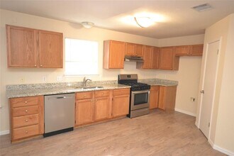 2003 Coachlamp Dr in Cedar Park, TX - Building Photo - Building Photo