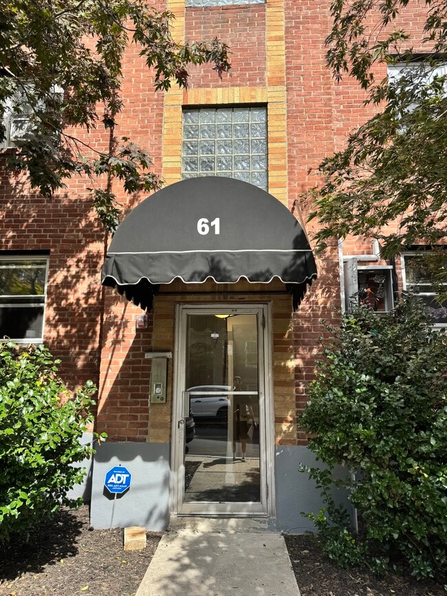 63 Selkirk Rd, Unit 11 in Boston, MA - Building Photo - Building Photo