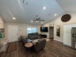 6587 Park Ave NW in Milton, FL - Building Photo - Building Photo