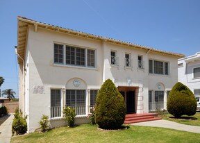 1953 N Vermont Ave in Los Angeles, CA - Building Photo