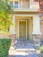 10507 Winter Grass Dr in Las Vegas, NV - Building Photo - Building Photo