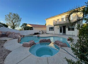 2289 Surrey Meadows Ave in Henderson, NV - Building Photo - Building Photo