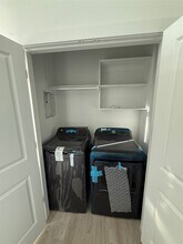 7948 Betty Boop St in Houston, TX - Building Photo - Building Photo