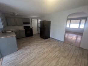 247 Fairmont Ave in New Haven, CT - Foto de edificio - Building Photo