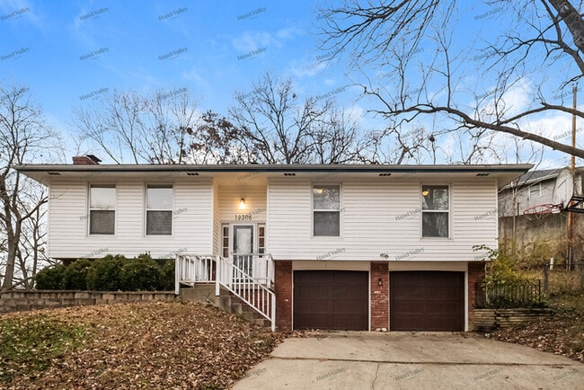 property at 11206 NW Rush Creek Cove