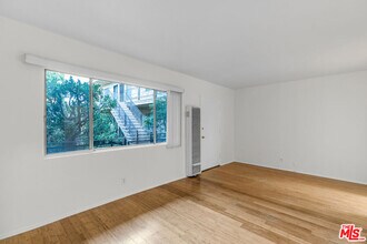 2637 S Centinela Ave in Santa Monica, CA - Building Photo - Building Photo