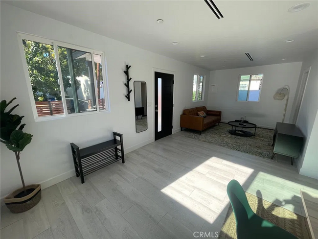 3416 11th Ave in Los Angeles, CA - Foto de edificio - Building Photo