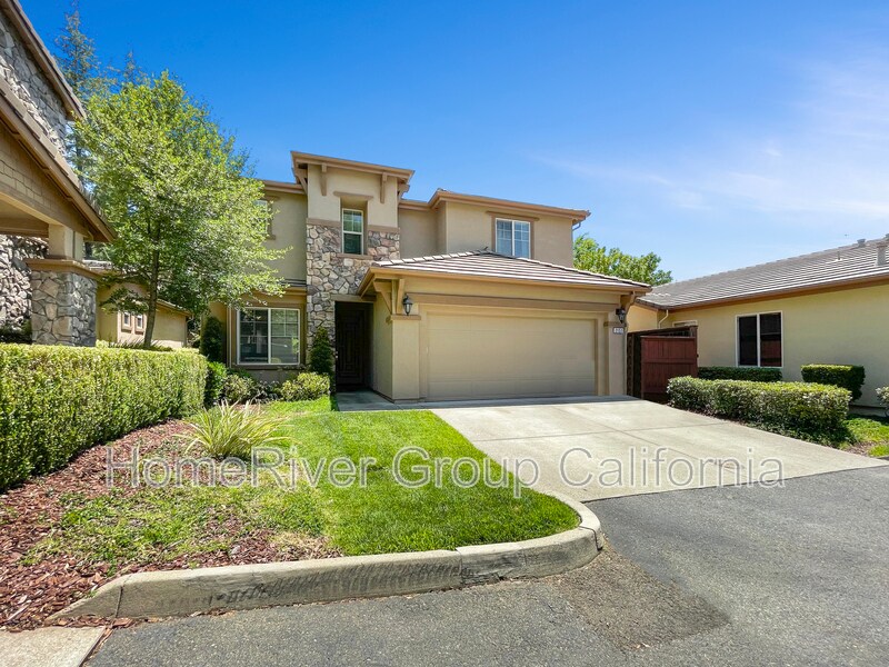 2151 Sterling Dr in Rocklin, CA - Building Photo