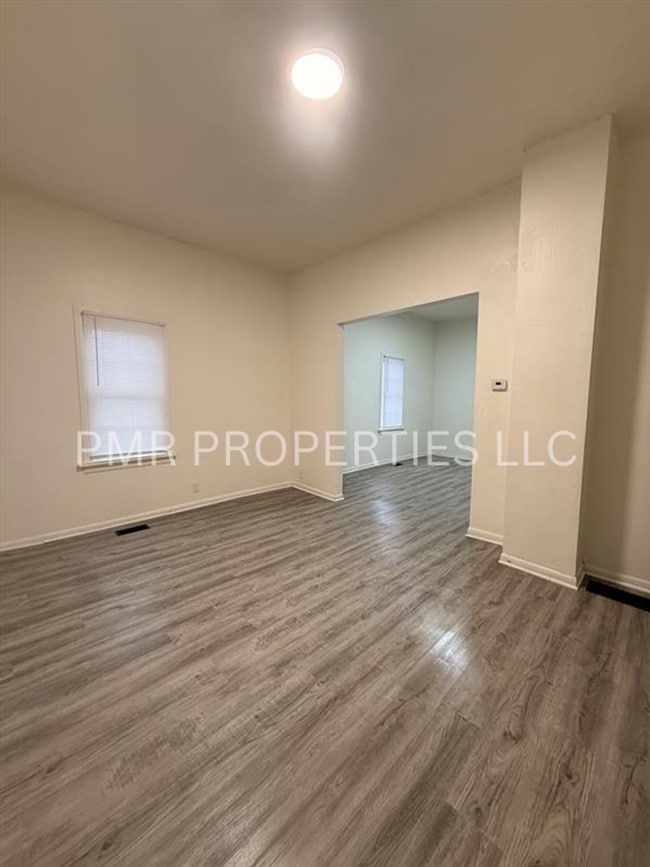 1129 5th Ave in Council Bluffs, IA - Building Photo - Building Photo