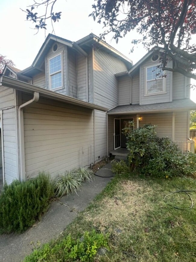 600-602 Scenic Dr in Ashland, OR - Building Photo - Building Photo