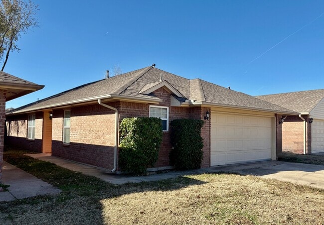 806 Beaumont Square in Norman, OK - Building Photo - Building Photo