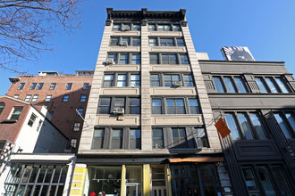 508-510 Broome St in New York, NY - Building Photo - Building Photo