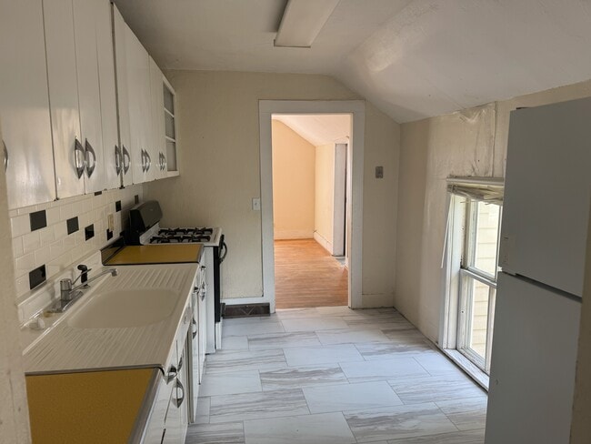 428 Chippewa St in Eau Claire, WI - Foto de edificio - Building Photo