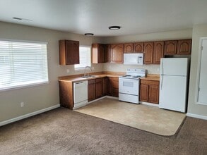 Royal Apartments in Carson City, NV - Foto de edificio - Interior Photo