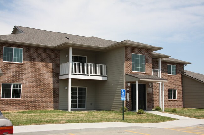 Thomas Square at Grimes in Grimes, IA - Foto de edificio - Building Photo