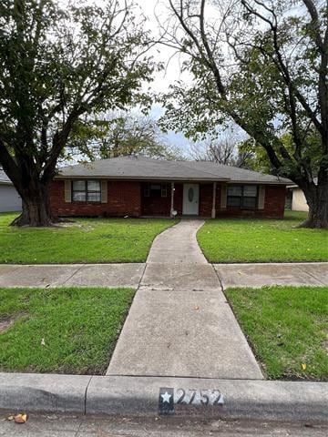 property at 2752 Groveridge Dr