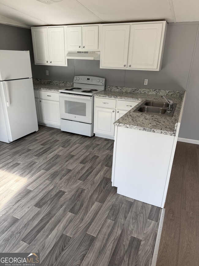 220 Sycamore Ln in East Dublin, GA - Building Photo - Building Photo