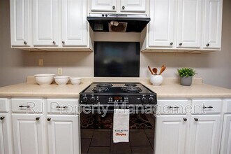 41 S Fenwick Rd in Memphis, TN - Building Photo - Building Photo