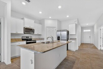 10552 SW Toren Wy in Port St. Lucie, FL - Building Photo - Building Photo