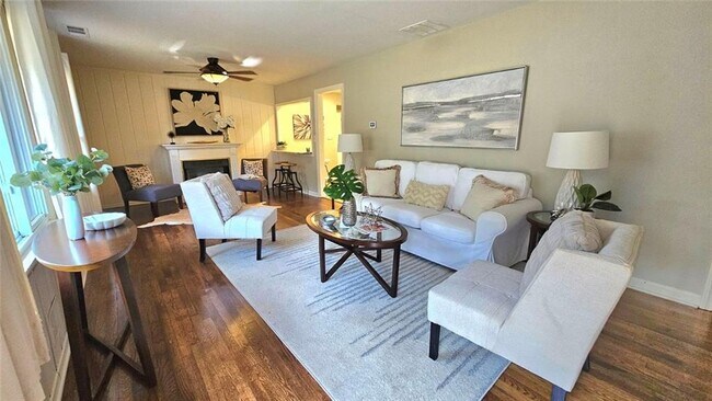 2343 Hunting Valley Dr in Decatur, GA - Building Photo - Building Photo