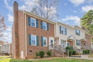 6205 Waterside Ln in Raleigh, NC - Building Photo