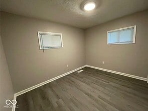 2926 Eagledale Dr in Indianapolis, IN - Building Photo - Building Photo